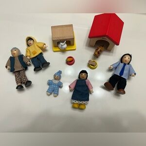Lot of Hape dolls and Pets for Dollhouse